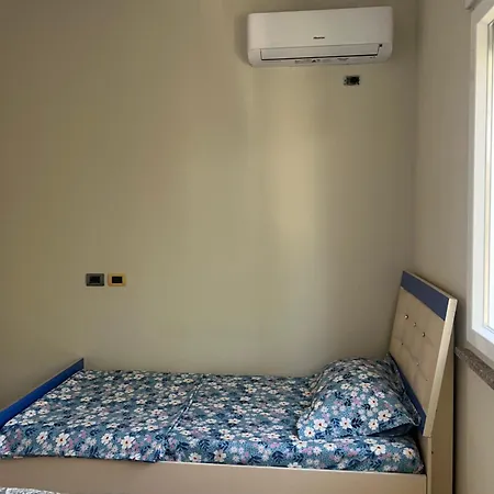 Beachside One-bedroom Retreat * غوليم