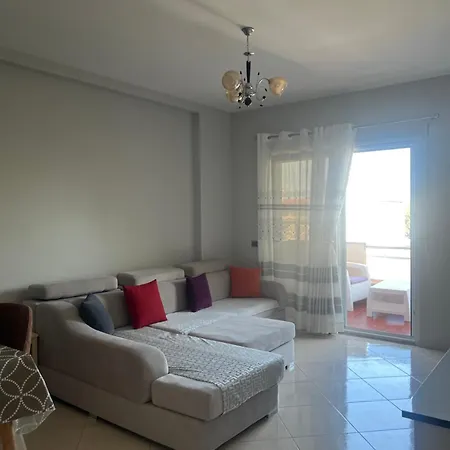Beachside One-bedroom Retreat شقة